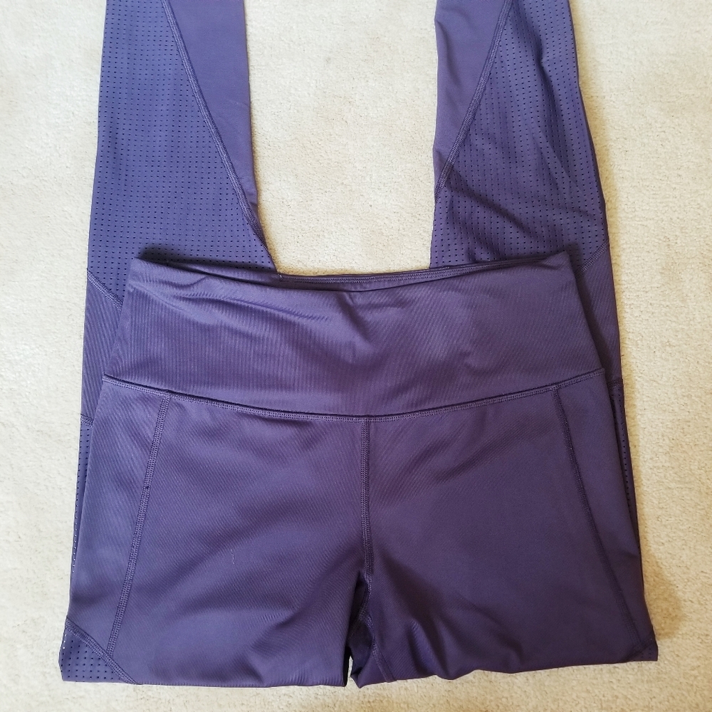 SOLD VS Sport knockout mesh leggings M - Picture 4 of 12